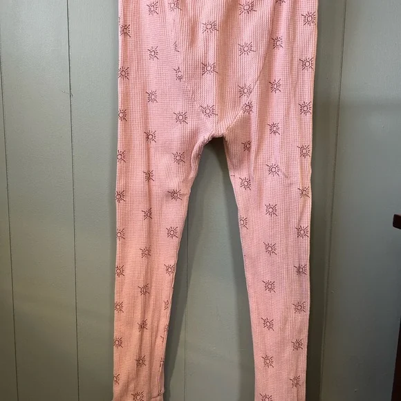 Kate Quinn Organics PJs - Picture 4 of 6